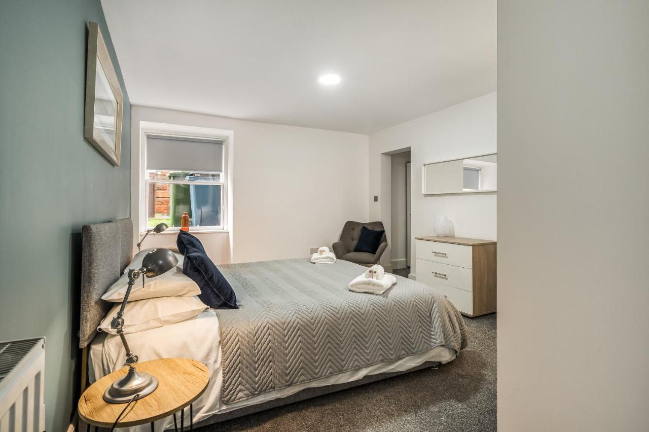 The Renfrew Residence 4-Bedroom, City Centre Глазгоу Екстериор снимка