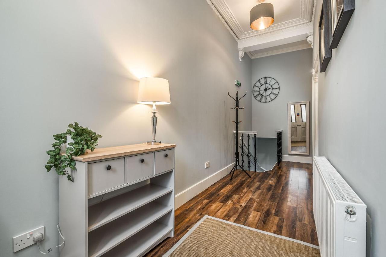The Renfrew Residence 4-Bedroom, City Centre Глазгоу Екстериор снимка